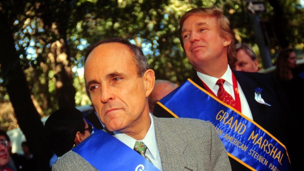 Rudy Giuliani und Donald Trump im Jahr 1999: Die beiden haben eine lange Geschichte.  (Quelle: imago images / Levine-Roberts)