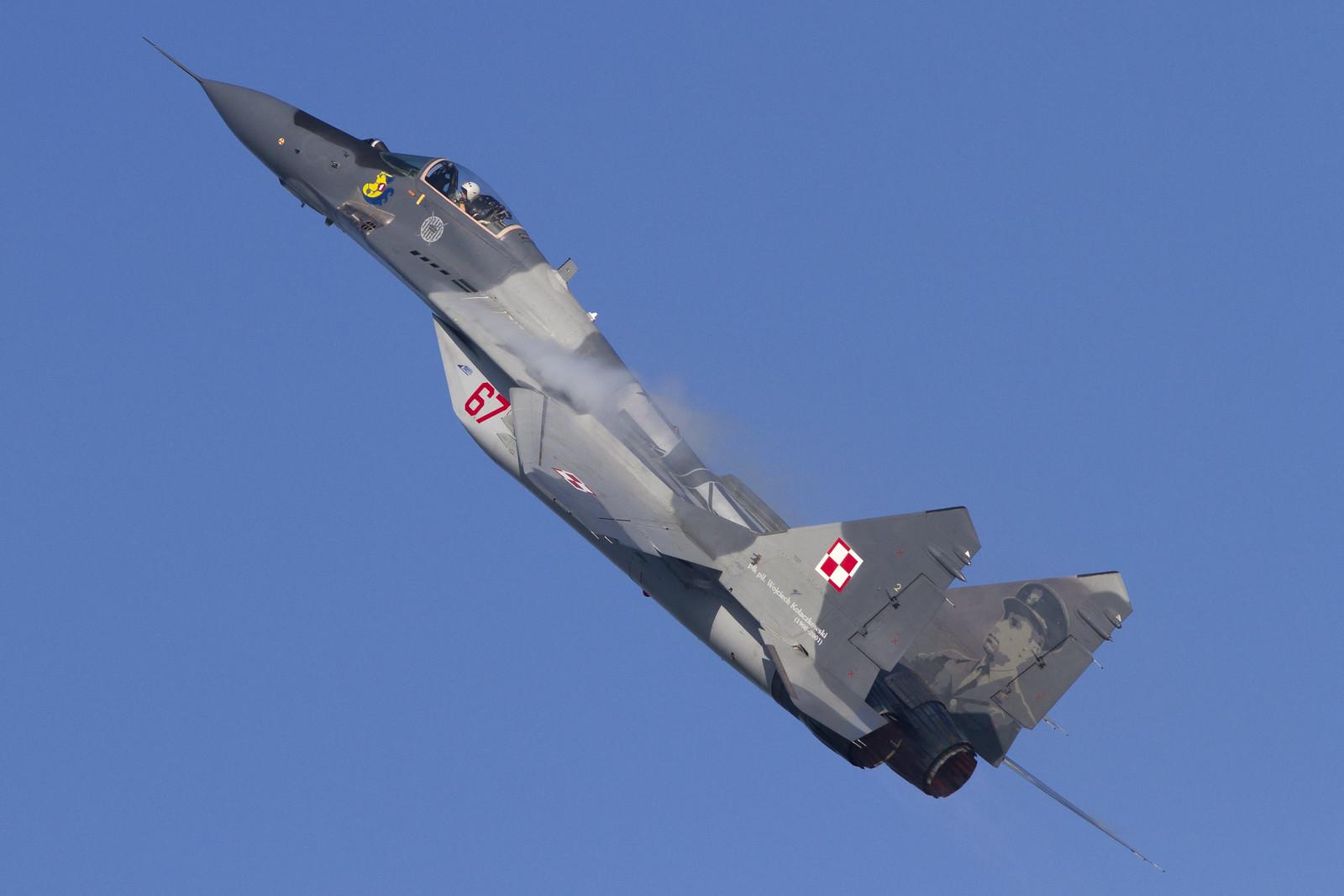 Polen setzt die MiG-29 mit seinen Lockheed Martin F-16 weiterhin zur Luftverteidigung ein.