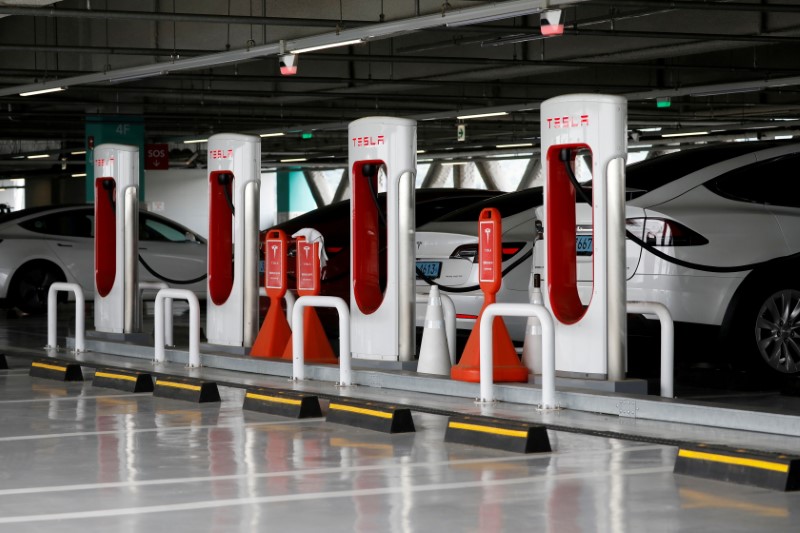 Bundesminister in Gesprächen mit Tesla über die gemeinsame Nutzung des Supercharger-Netzwerks |  Reuters