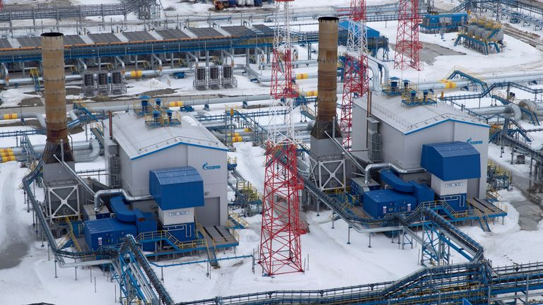 DATEIFOTO: Eine Ansicht zeigt eine Gasaufbereitungsanlage, die von der Firma Gazprom betrieben wird, im Gasfeld Bowanenkovo ​​auf der arktischen Halbinsel Jamal, Russland, 21. Mai 2019. Foto aufgenommen am 21. Mai 2019. REUTERS / Maxim Shemetov / Datei Foto