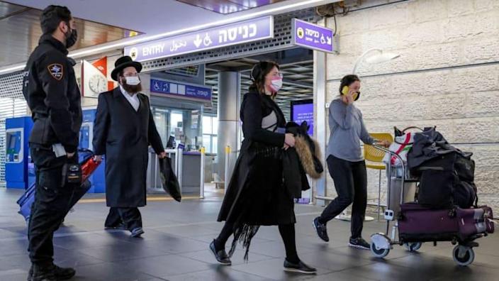 Israelische Staatsbürger kehren aus Kiew nach Tel Aviv zurück.