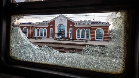 Die Station Kramatorsk wurde nach dem Angriff vom Freitag gesehen. 