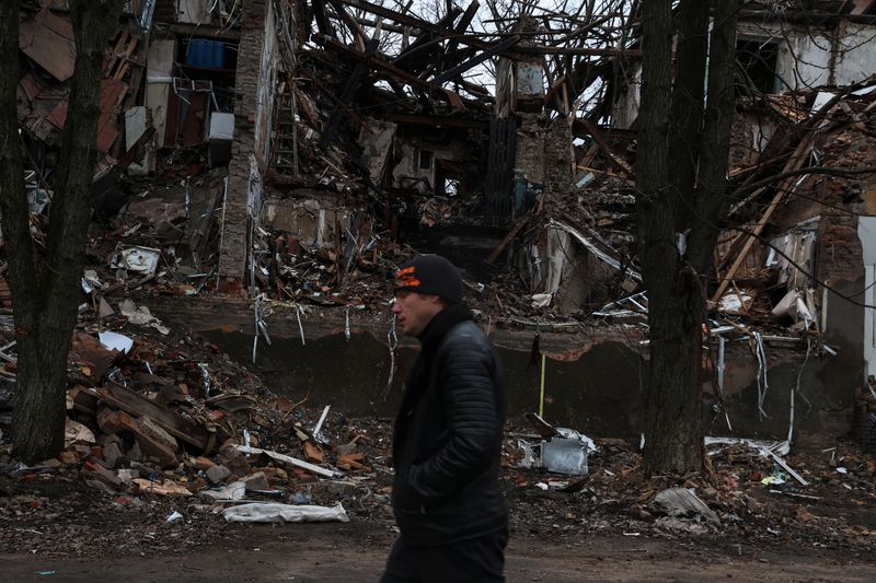Russland und die Ukraine sagen, die Situation in Donezk sei schwierig, beide behaupten Erfolge auf dem Schlachtfeld