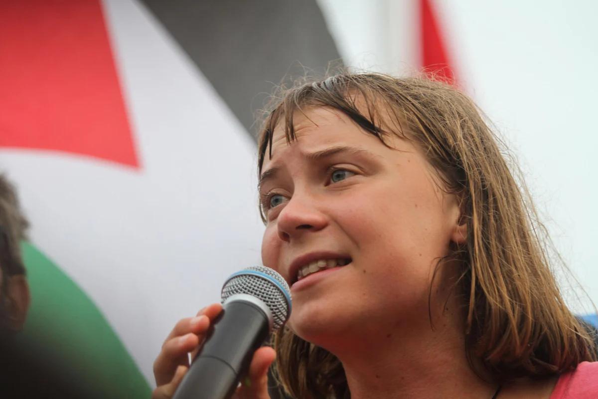 Thunberg auf dem Schiff - Aktivist: Drohne Gaza Aid flieht - Sz.de