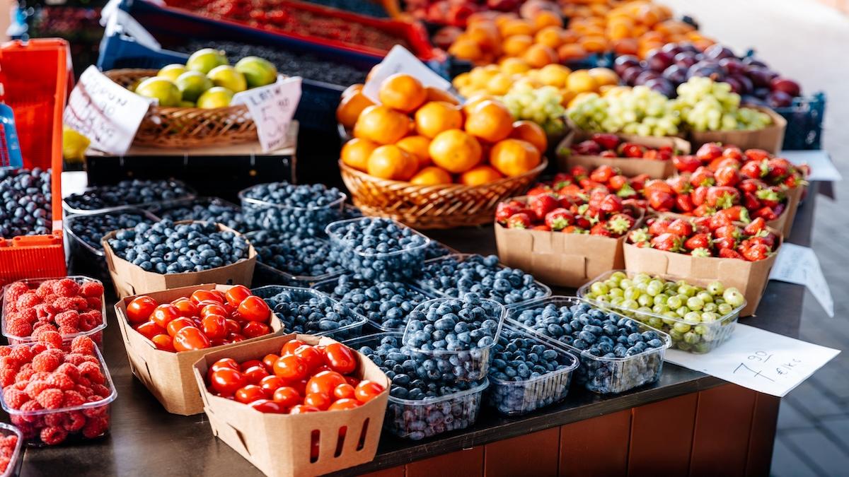 Not an apple: This daily fruit improves mood, according to a Harvard study.