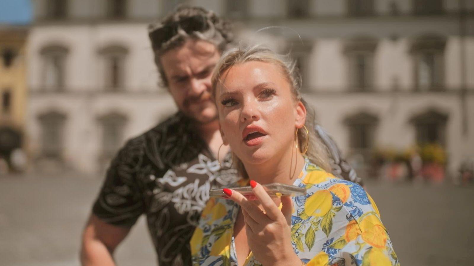 „Absoluter Albtraum“: Unbekannter Anrufer überrascht Evelyn Burdecki, alarmiert anschließend Ex-Nati...