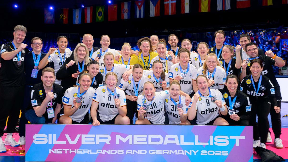 Sponsor sorgt für gleiche Bezahlung: Extra-Bonus für deutsche Handball-Heldinnen |