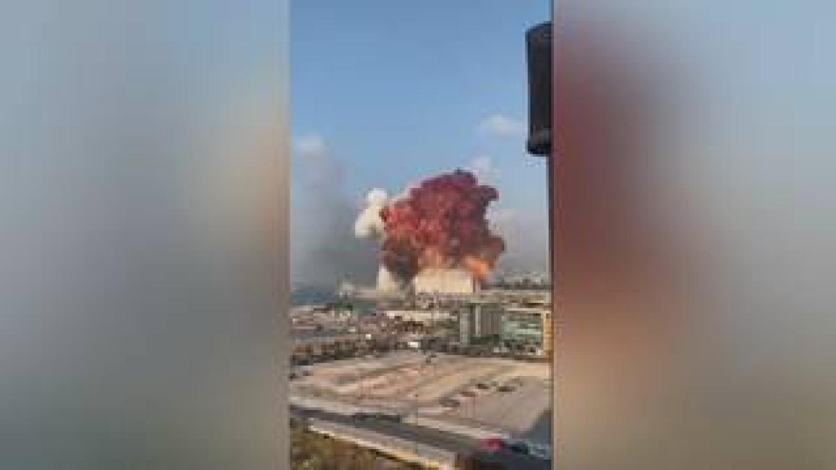 Riesige Rauchwolke: Starke Explosion erschüttern Beirut - hunderte Verletzte