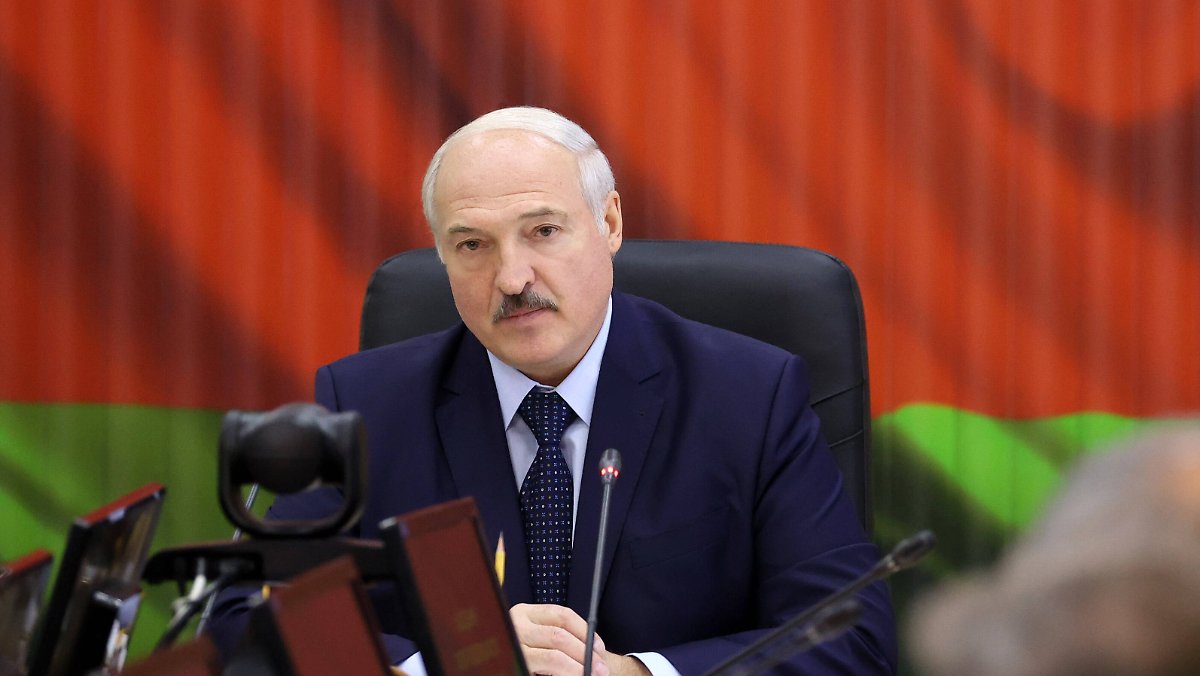 Verwirrung um Putin-Telefonat: Lukaschenko will Militär an Westgrenze verlegen