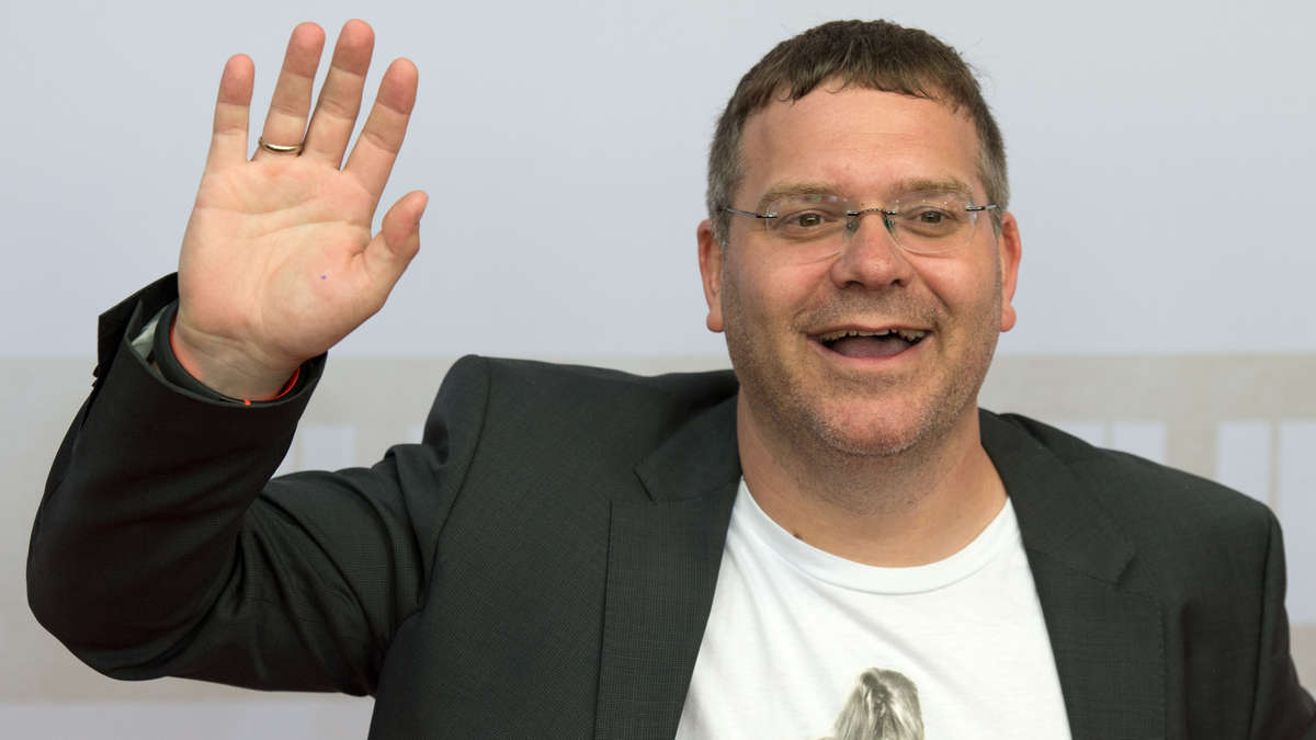 München / ZDF: Elton hat am Set eine schlimme Überraschung gesehen - "Ja ... es hat mich erwischt"