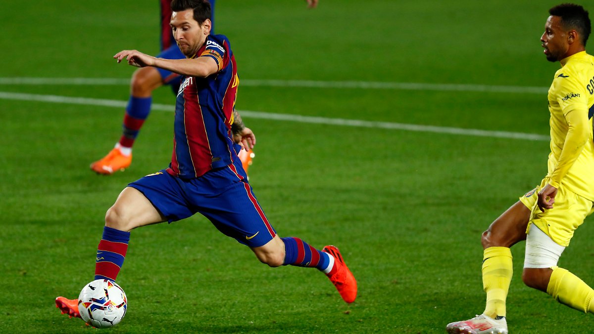 Später Start der Meisterschaft: Der FC Barcelona gewinnt und wird von Suarez überrascht