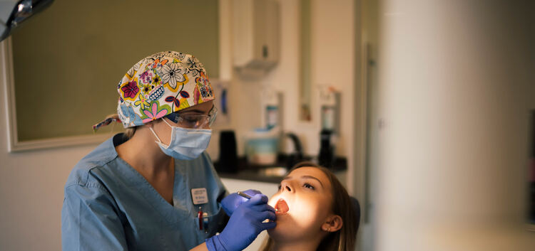 Zum Zahnarzt während der Koronapandemie?  - Zahngesundheit