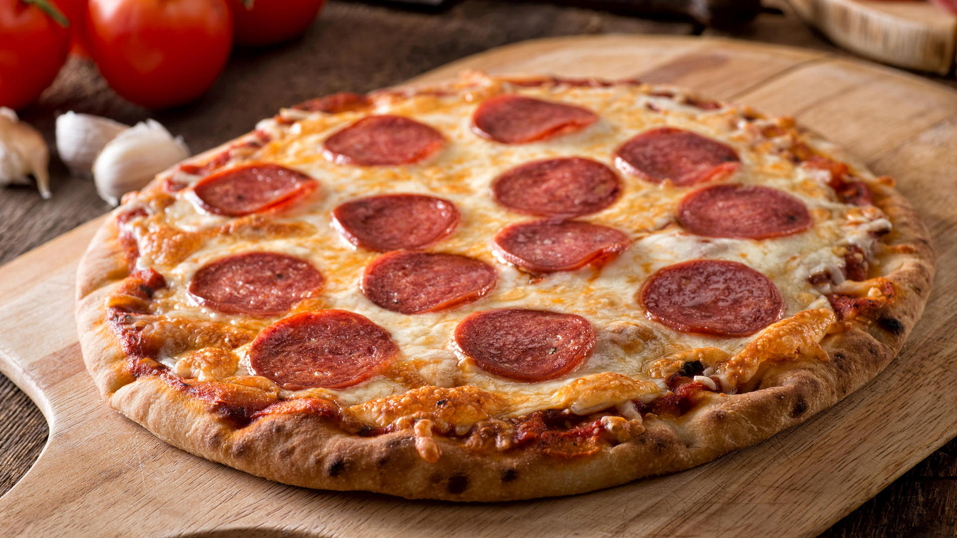 20 Salami-Pizzen im Test - Rabatt Tiefkühlpizza ist "unzureichend"