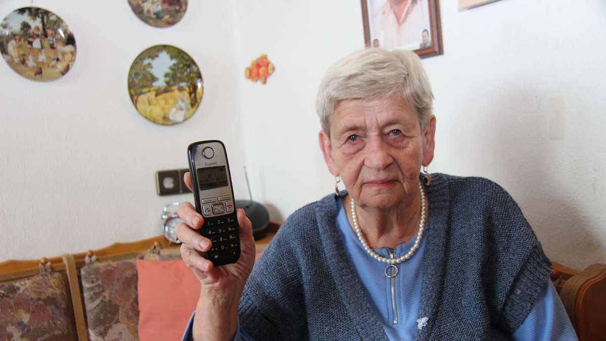 Ein Rentner aus Kassel betont die Telekom: "Ich bin 80 Jahre alt, aber nicht dumm"