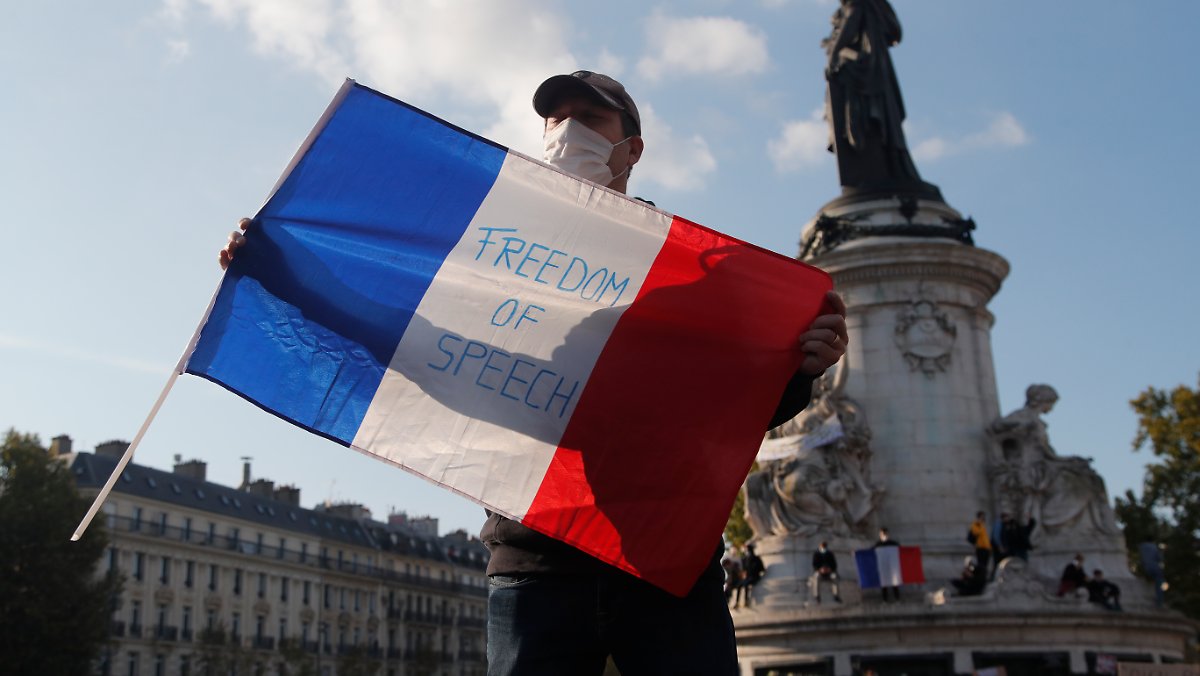 Nach der Fatwa gegen Lehrer in Paris: Islamisten erhalten jetzt einen Besuch vom Staat