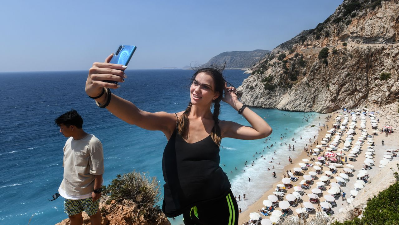 Selbstkosmetische Korrektur: Der Psychologe rät davon ab, Filter für Selfies zu verwenden