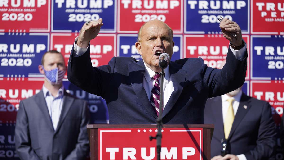 Donald Trump verfolgt US-Wahlen: Rechtsteam bricht zusammen - Rudy Giuliani soll Präsidentschaft retten