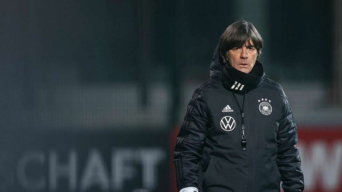 Joachim Löw (DFB): Nationaltrainer vor dem Blitzabschied?  Verrückte Spekulationen vor dem Höhepunkt der Krise