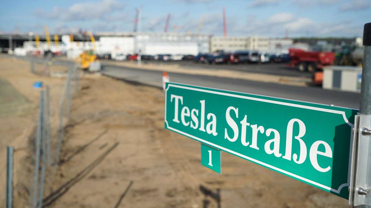 Tesla-Jobs in Grünheide: Stellenangebote in der Gigafactory von Elon Musk - diese Mitarbeiter werden gesucht