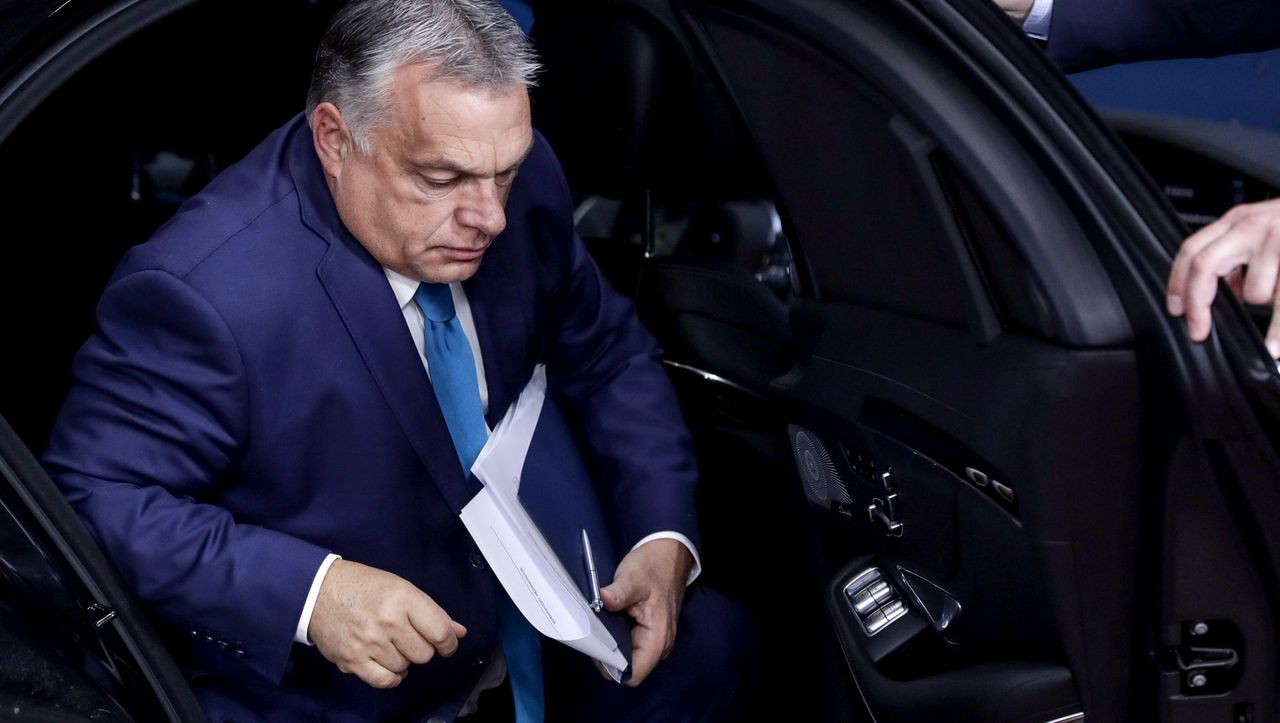 Viktor Orbán droht Ungarns Veto gegen den EU-Haushalt, heißt es in dem Bericht