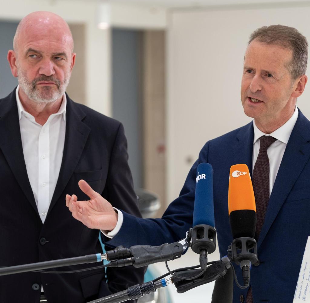 Beziehungsprobleme: VW-Betriebsratsvorsitzender Bernd Osterloh (links) und Geschäftsführer Herbert Diess