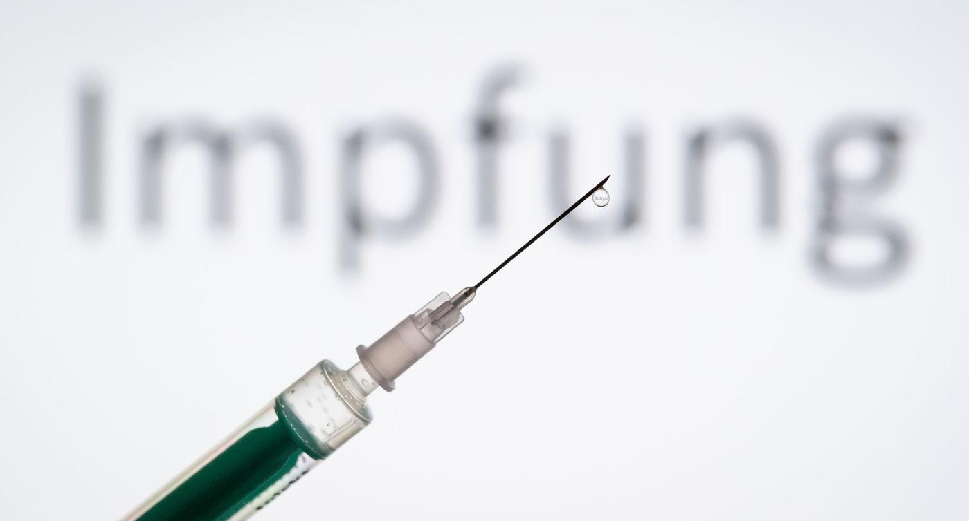 Impfungen rücken näher - Wie sicher sind Impfstoffe?