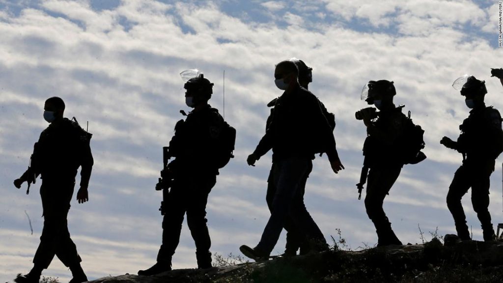 Israelischer Soldat erschießt und lähmt Palästinenser im Streit um Stromerzeuger