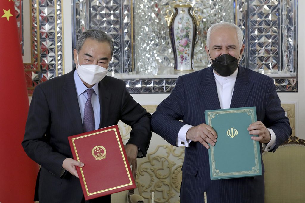 Iran und China unterzeichnen ein langfristiges Abkommen über strategische Zusammenarbeit