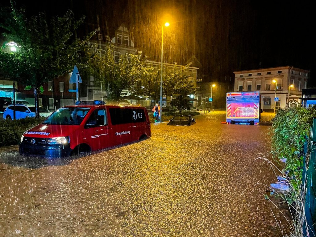 Überschwemmungen in Deutschland nach Starkregen über Nacht