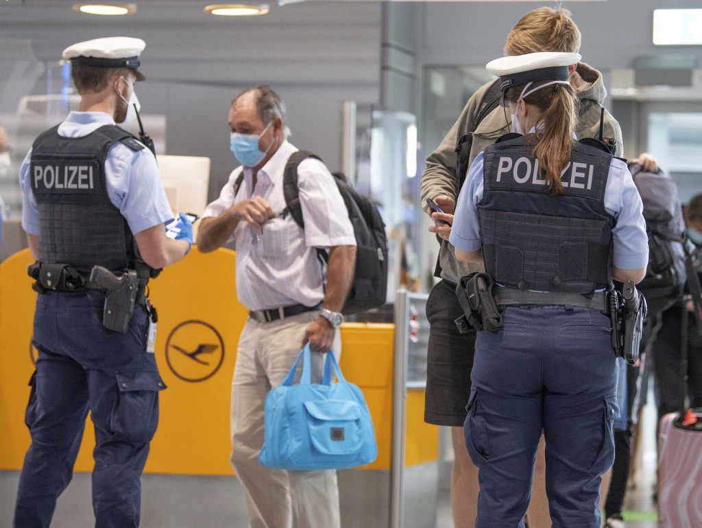 Deutschland lockert Reisebeschränkungen aus Großbritannien und Portugal