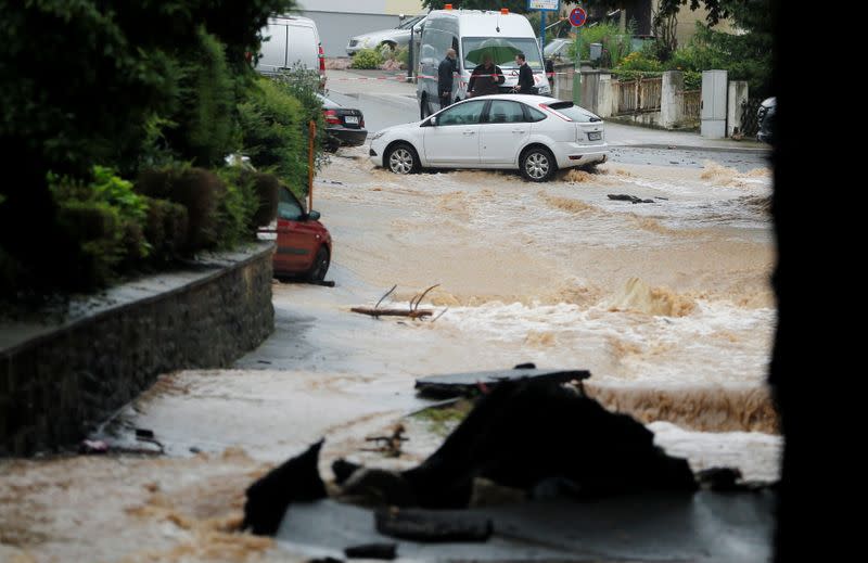 Ein Toter, Hunderte evakuiert bei Monsterfluten in Deutschland