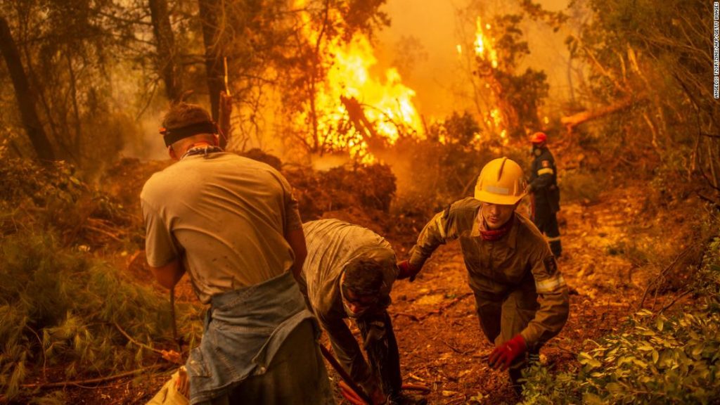 Griechenland steht vor einer „Katastrophe beispiellosen Ausmaßes“, da Waldbrände das Land verwüsten
