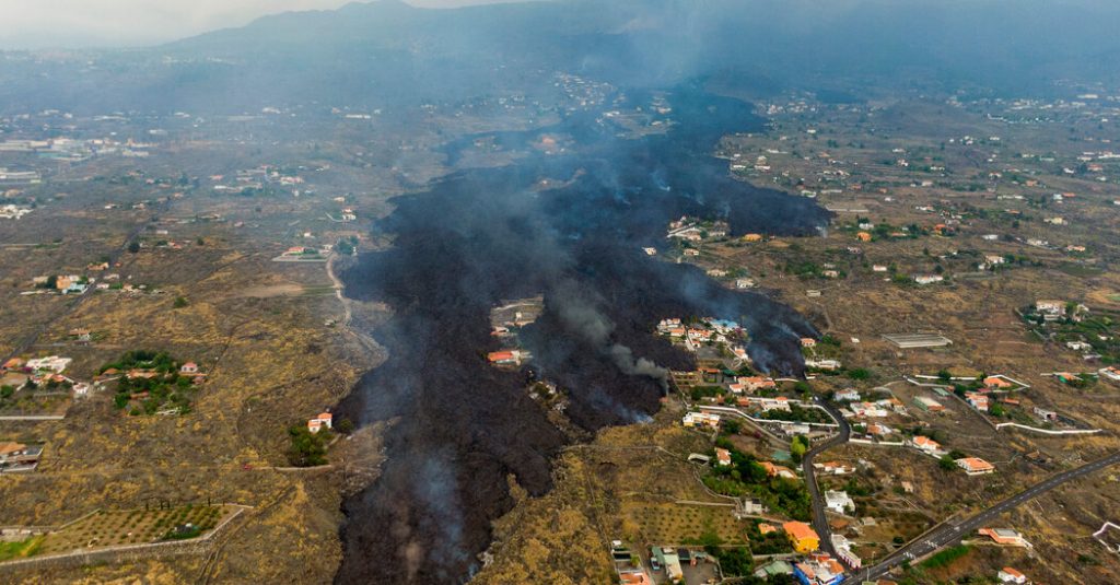 Fotos einer Eruption: Der Vulkan auf den Kanarischen Inseln macht Tausenden Angst