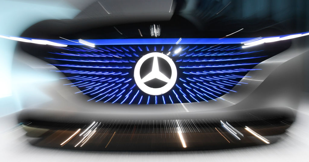 Deutscher Luxusautobauer Daimler verzeichnet trotz Chipkrise steigende Quartalsgewinne