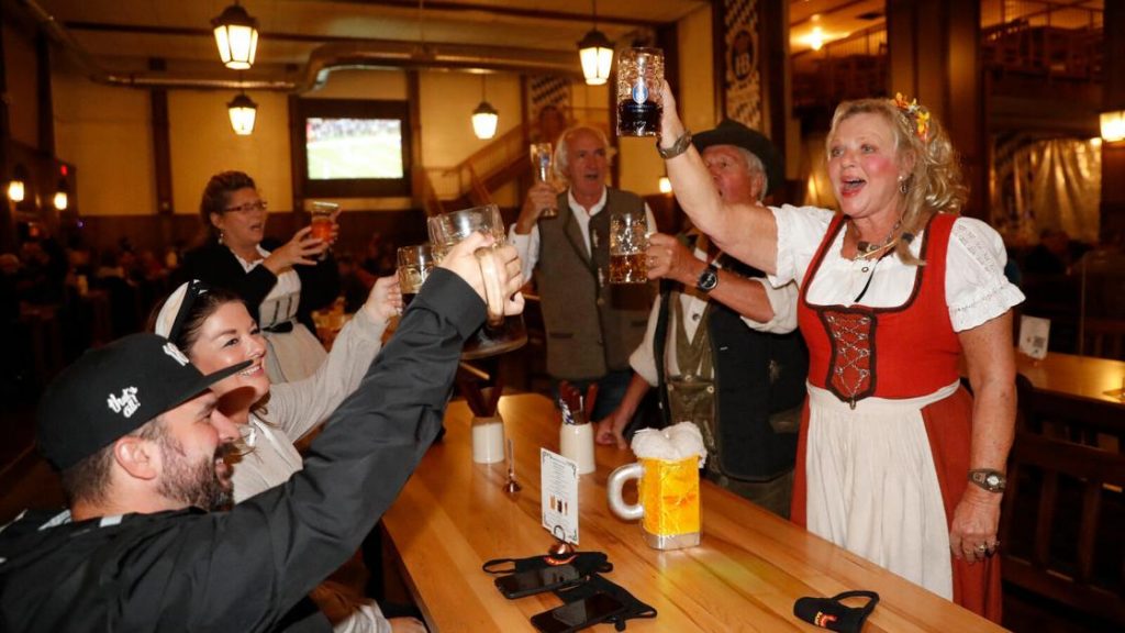 Hofbräuhaus Buffalo startet mit neuen Getränken, alten Traditionen in die Feiertage |  Essen