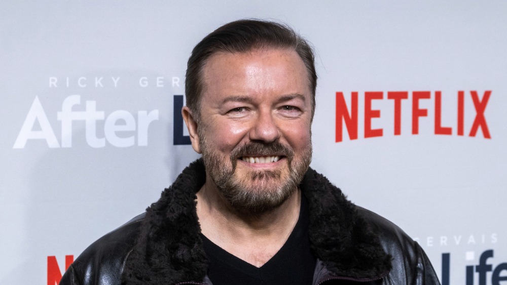 Ricky Gervais steigt aufgrund seines Tweets in einer deutschen Comedy-Serie auf