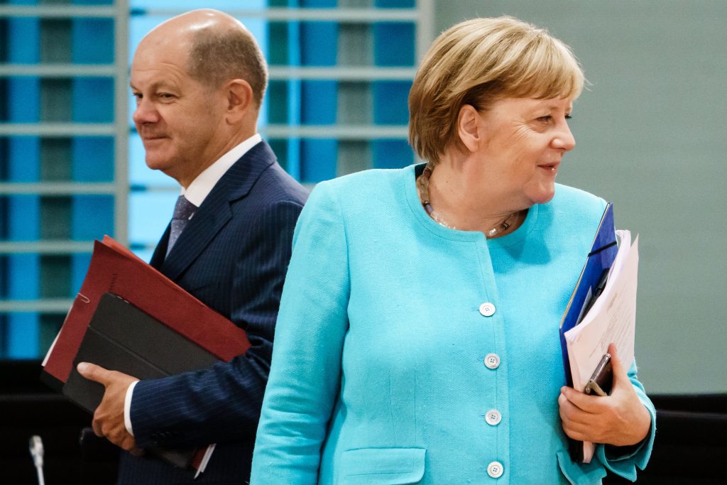 Olaf Scholz löst Angela Merkel als Bundeskanzlerin ab