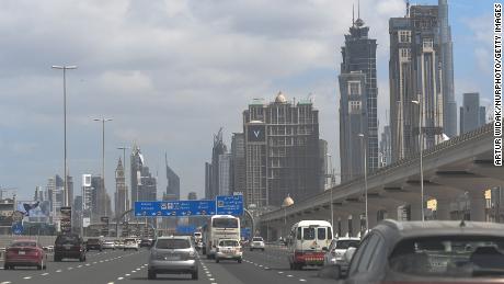 Die Vereinigten Arabischen Emirate verpflichten sich als erster Golfstaat zu Netto-Null.  Das Öl wird noch fließen