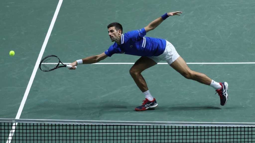 Nach einer Verzögerung bei der Auslosung der Australian Open will Novak Djokovic die Titelverteidigung gegen seinen Serben Miomir Kecmanovic . eröffnen