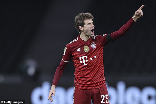 Newcastle und Everton wurden mit Schockbewegungen für Bayern Münchens Thomas Müller in Verbindung gebracht