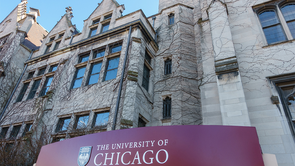 Die pro-israelische Gruppe fordert die Universität von Chicago auf, die Gruppe zu verurteilen, die zum Boykott der „sh--ty zionistischen Klassen“ aufruft