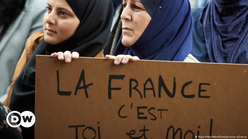 Frankreich gründet neues Gremium mit dem Ziel, den Islam neu zu gestalten |  Nachrichten |  DW
