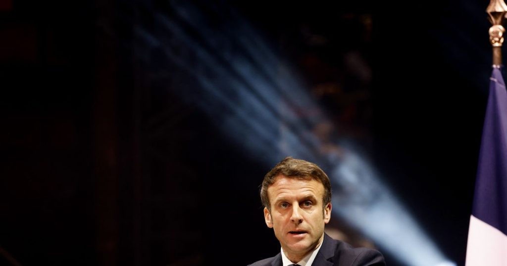 Macron fordert mehr Energiesanktionen, da die Ukraine Russland Kriegsverbrechen vorwirft – Reuters