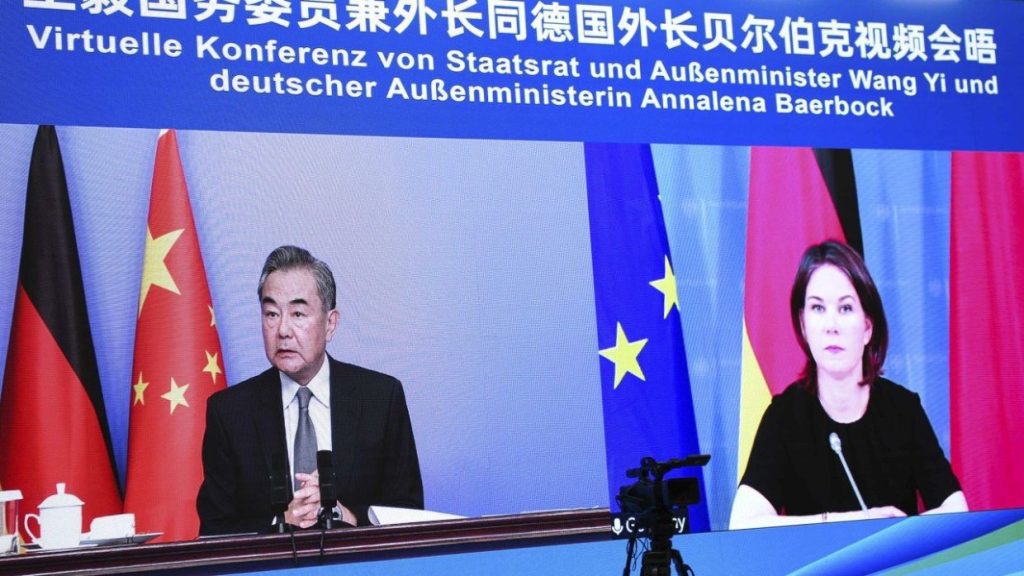 China und Deutschland sollten zusammenarbeiten, um die Welt gegen Pandemien und wirtschaftliche Not zu stabilisieren, sagt Wang Yi
