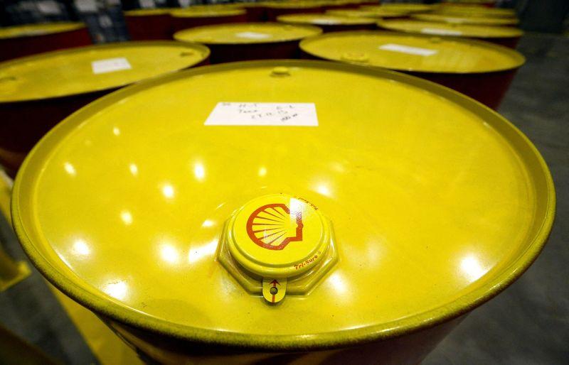 Shell ist sich seiner Verantwortung in der deutschen Schwedter Raffinerie bewusst - Bundesminister