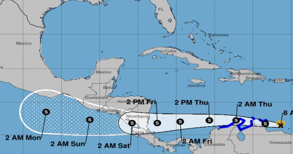 Das Zentrum des Hurrikans ist immer noch im Westen auf die Karibik gerichtet;  wird voraussichtlich heute Abend zum Tropensturm Bonnie – Orlando Sentinel