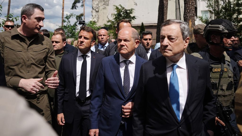 Führende deutsche, französische und italienische Staats- und Regierungschefs billigen nach einem Treffen mit Selenskyj in Kiew die EU-Bewerbung der Ukraine
