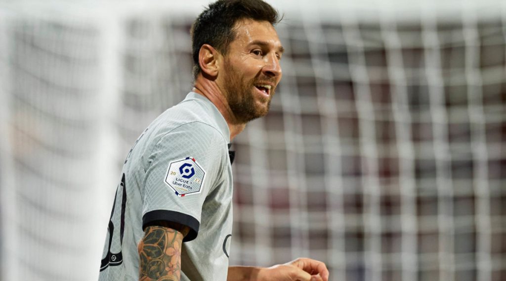 Messi erzielt beim Saisonauftakt gegen PSG einen großartigen Kopfball