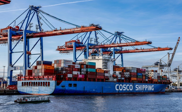 Deutschland sagt, dass die umstrittene chinesische Beteiligung am Hamburger Hafen fortgesetzt wird